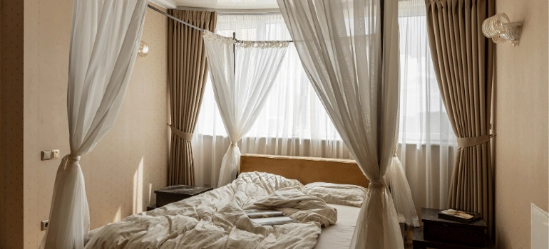 to the bedroom