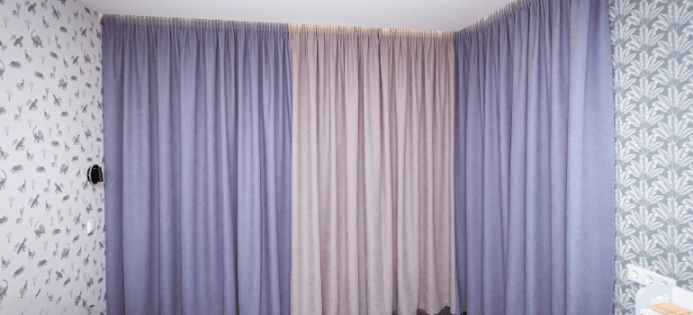 to the bedroom