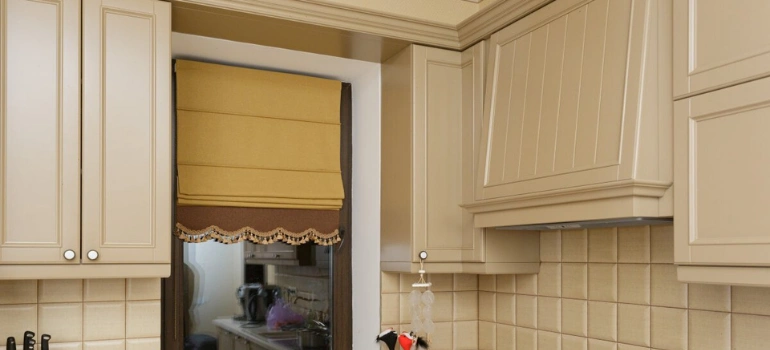to the kitchen